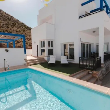 Espigon Villa *